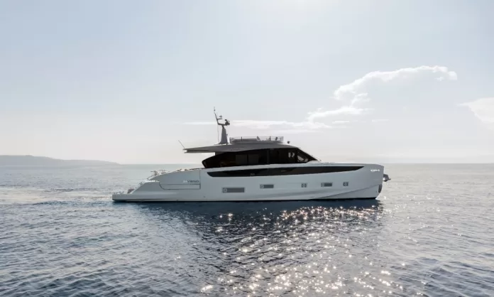 O Seadeck 7 é parte da primeira série híbrida da Azimut, combinando propulsão elétrica e a diesel - Divulgação/Azimut Yachts