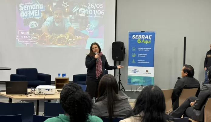 Durante o evento, foram realizadas palestras com especialistas em vendas para o governo, marketing digital com IA e atitudes empreendedoras - Divulgação/PMMC