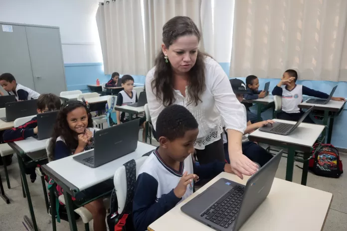 Foram entregues mais de 4 mil chromebooks, que transformaram a rotina pedagógica nas salas de aula - Mauricio Sordilli/Secop Suzano